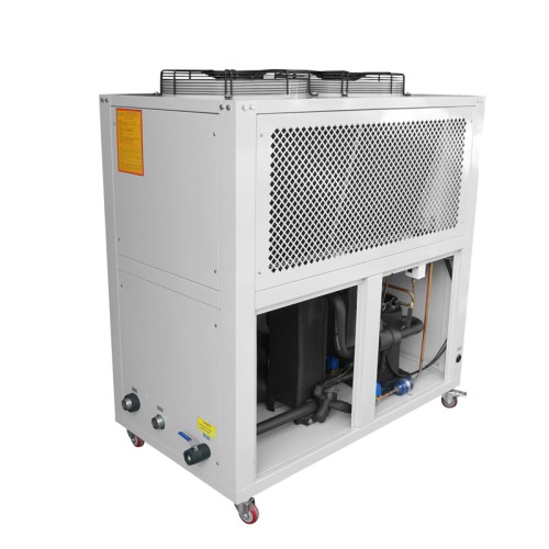 風冷式冷水機在工業(yè)領域的廣泛應用